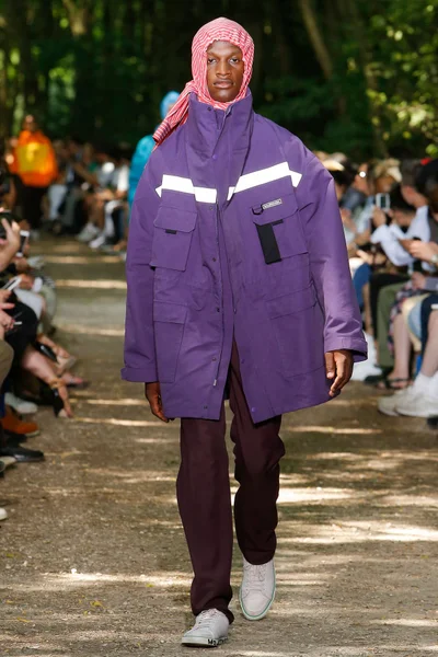 Look 42
